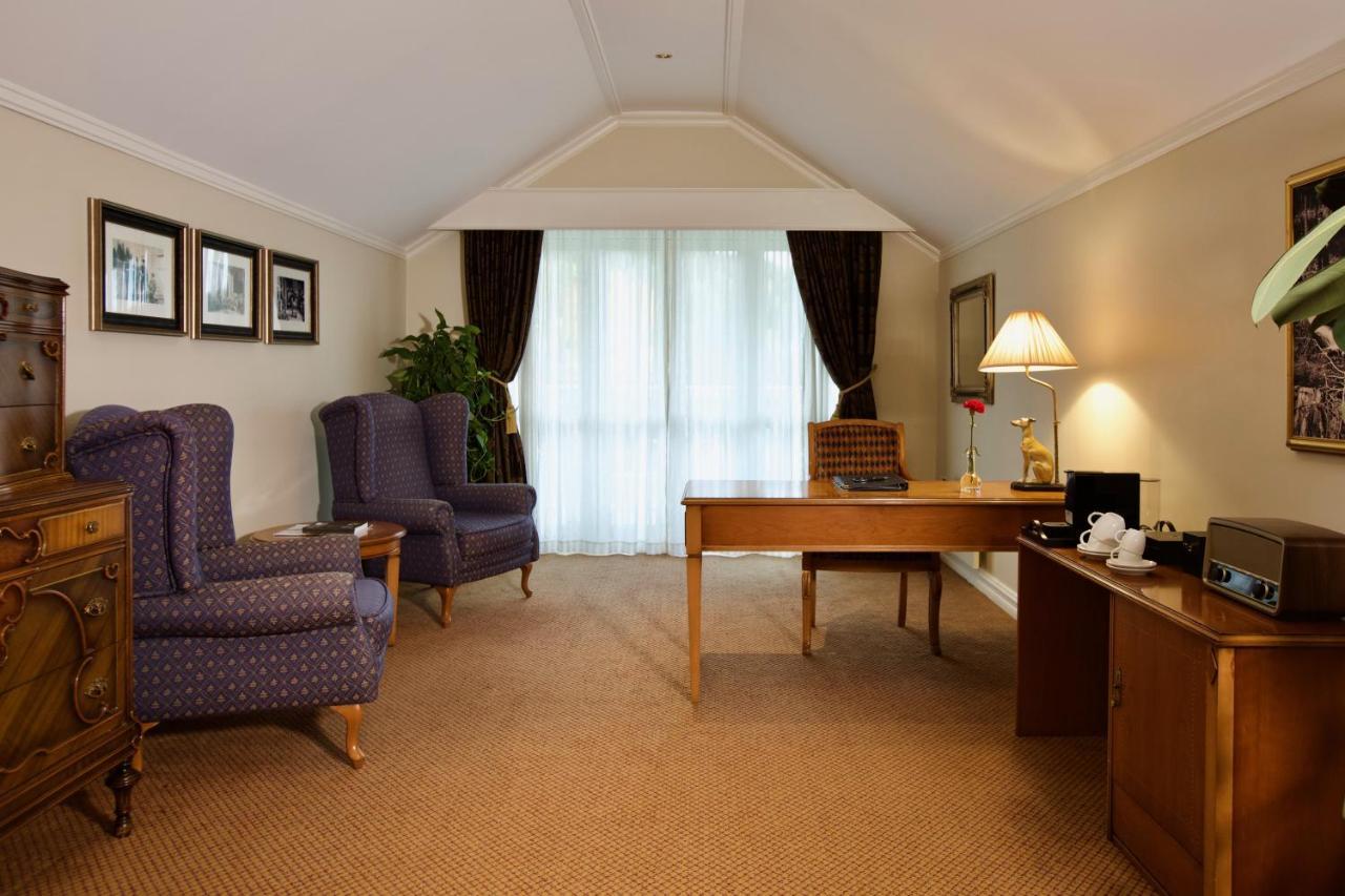 Losby Gods Manor Lorenskog Bagian luar foto